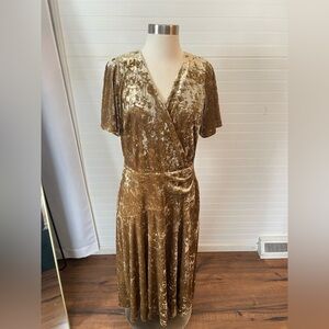 Lauren Ralph Lauren Crushed Velvet Golden Midi Dress NWT Size 10 Holiday $165